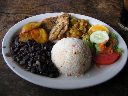 A Costa Rican Adventure: El Plato Típico: Casado