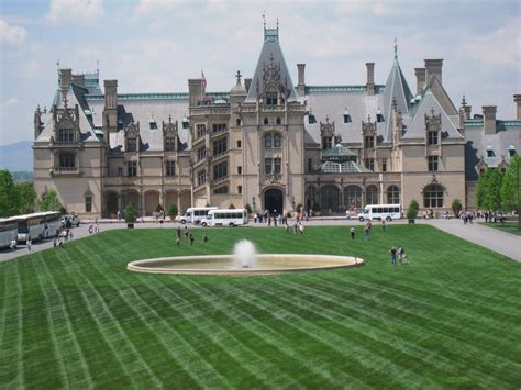 The World's Best Gardens: Biltmore Mansion Gardens, North Carolina