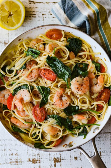 Steps to Make Shrimp And Pasta Recipes With Spinach