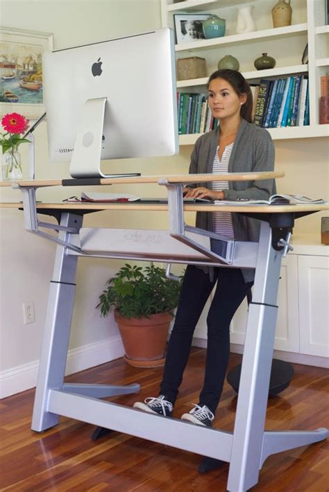 Standing Desks: 3 Tips And 23 Cool Examples - DigsDigs