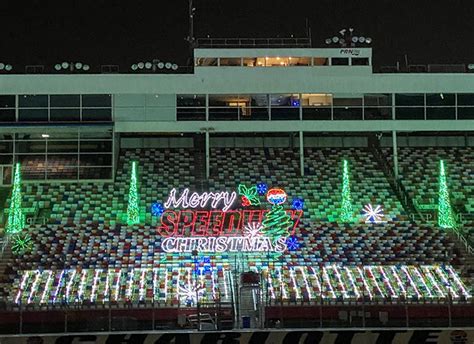 Charlotte Motor Speedway hosts country's largest drive-through light show - The Travel 100