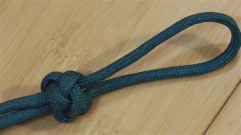 How To Tie A Decorative Paracord Diamond Knot/Knife Lanyard Knot | Lanyard knot, Paracord knots ...