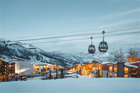 7 Best Colorado Ski Towns for Your Winter Vacation