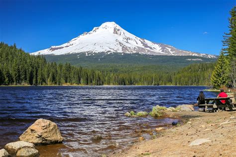 Trillium Lake Hike | Best Times for Hiking & Epic Views