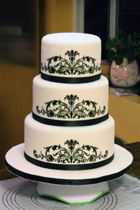 Black And White Wedding Cake - CakeCentral.com