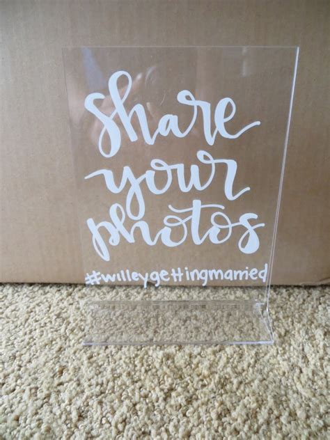 8 DIY Acrylic Signs For Home And Event Decor - Shelterness