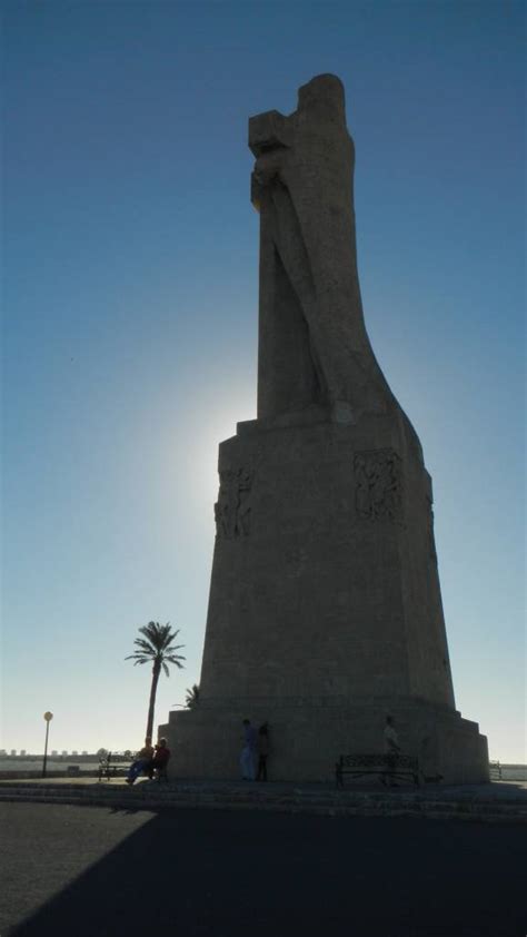 Local destination Statue of Christopher Columbus in Huelva - DOATRIP.de