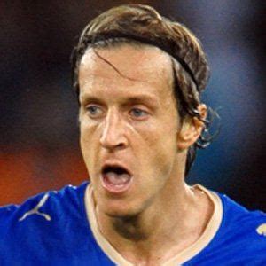 Massimo Ambrosini - Bio, Facts, Family | Famous Birthdays