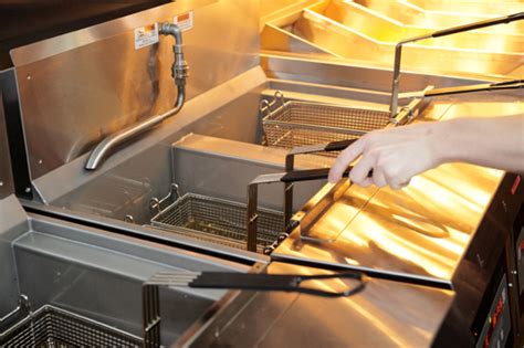 Fryer Safety Checklist | Tundra Restaurant Supply