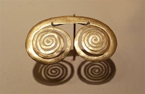 Septum ornament Sinu Colombia Gold 500-1000 CE | Photographe… | Flickr
