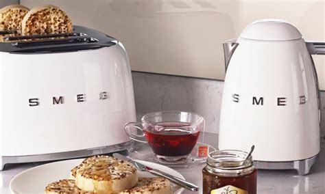 Up To 33% Off SMEG Toaster and Kettle Set | Groupon