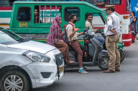 Karnataka Police bans all vehicles until the end of the lockdown ...