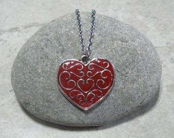 Chunky Red Heart Pendant Necklace Modern Design Silver Chain