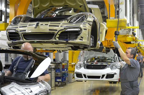 Inside the Porsche factory at Zuffenhausen | Porsche factory, Porsche, Vintage porsche