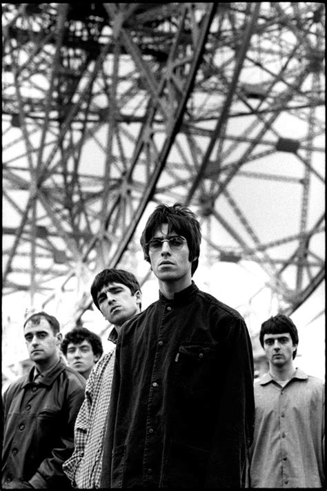 Oasis Champagne Supernova At The 1996 MTV Video Music Awards