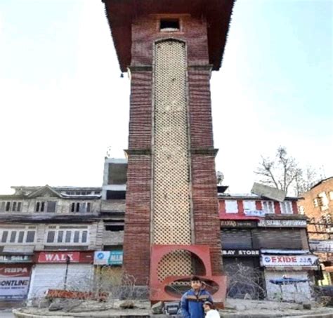 Srinagar: Reconstruction of famous Ghanta Ghar in full swing