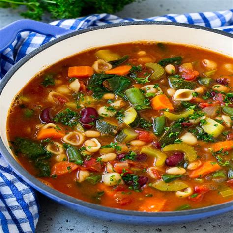 Copycat Olive Garden Minestrone Soup by Todd Wilbur