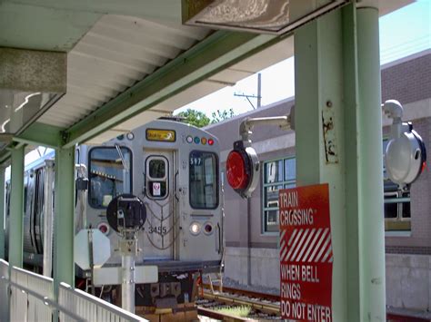 Eddie's Rail Fan Page: A Chicago Transit Authority yellow line rapid ...