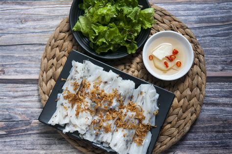 Vietnamese Pork Rice Rolls (Banh Cuon) Recipe - Recipes.net