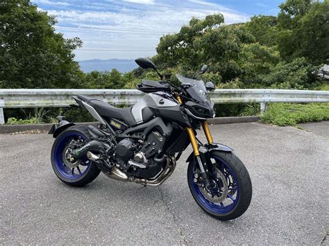 YAMAHA MT-09 แต่งคัสตอมแต่งสไตล์เรียบ ๆ เน้นขับขี่ทางไกล - Webike ...