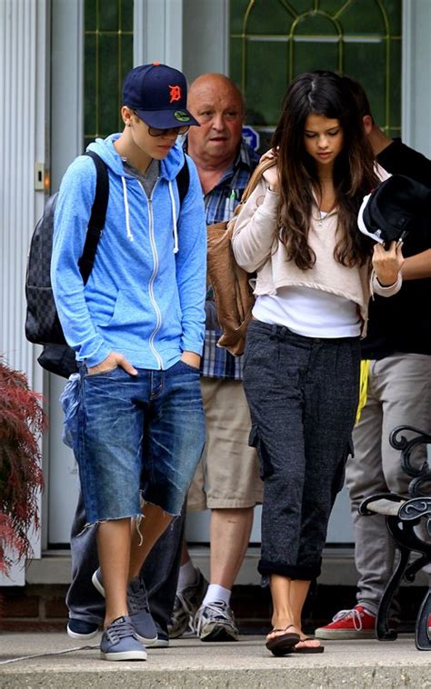 a new life hartz: Selena Gomez"I am really happy with Justin Bieber"