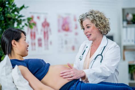 How To Become a Nurse Midwife in 4 Easy Steps | Aspen University