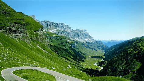 Best Scenic Drives In Switzerland (Epic Views) - SwitzerLanding