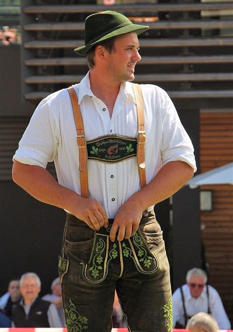 Pin by Alfred Juska on Trachten | Oktoberfest outfit, Bavarian outfit, Lederhosen