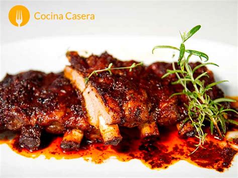 Costillas adobadas al horno. Receta fácil