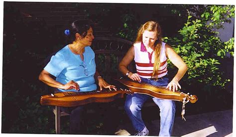 Dulcimer Lessons for Mountain Dulcimer Players