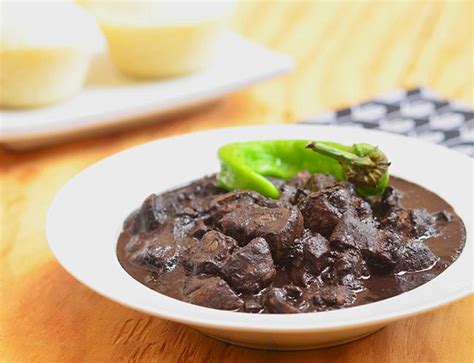 Authentic Asian Recipes: Dinuguan Recipe