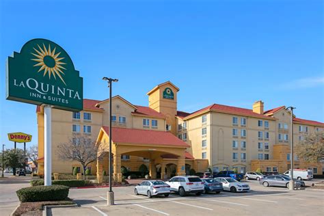 La Quinta Inn & Suites by Wyndham DFW Airport South / Irving | Irving ...