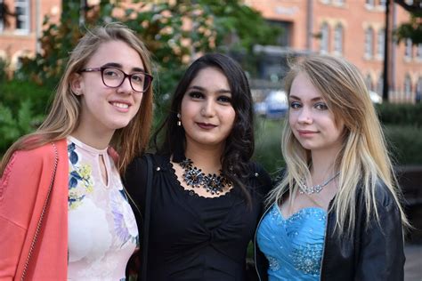 Boulevard Academy Hull prom 2018 in photos as students celebrate their last days at school ...