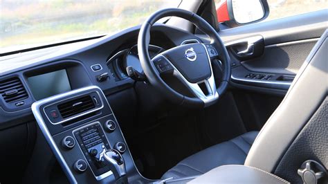 Volvo-s60-2014 Interior Car Photos - Overdrive