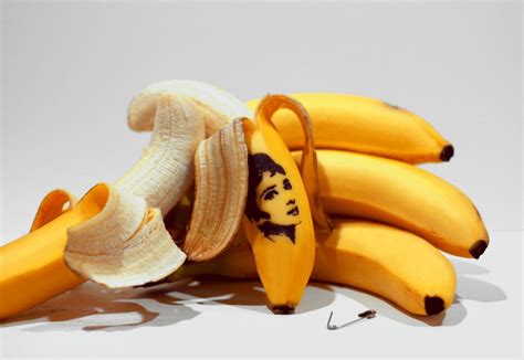 Surprisingly Realistic Banana Peel Art! | artFido