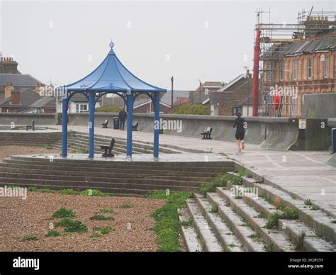 Sheerness, Kent, UK. 6th Nov, 2022. UK Weather: heavy rain in Sheerness ...