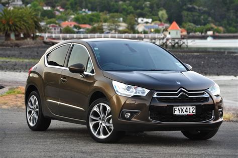 Citroen DS4 lands in Australia, DStyle and DSport variants ...