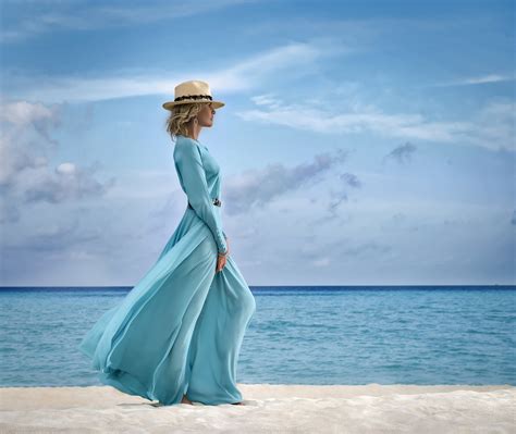 Yana Raskovalova and Iconic One&Only Reethi Rah Launch an Exclusive Capsule Collection