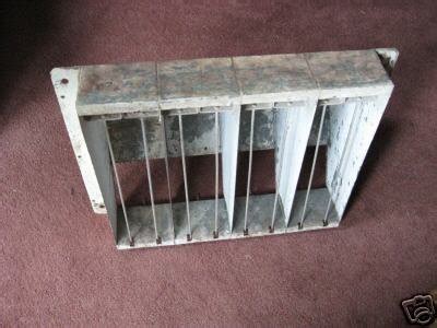 Racing Homer Pigeon loft entry system Trap Bobs coop | #29841667