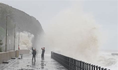 Storm Ciaran: Full list of Bonfire Night celebrations cancelled across ...