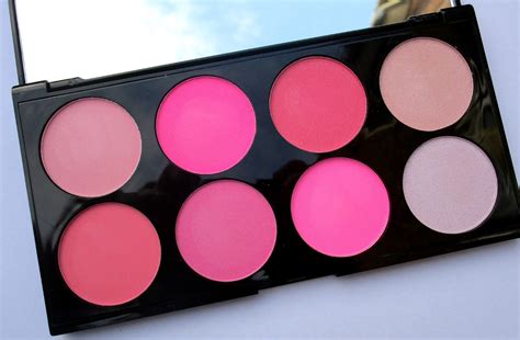 HaySparkle: NEW! Makeup Revolution All About Pink Blush Palette ♥