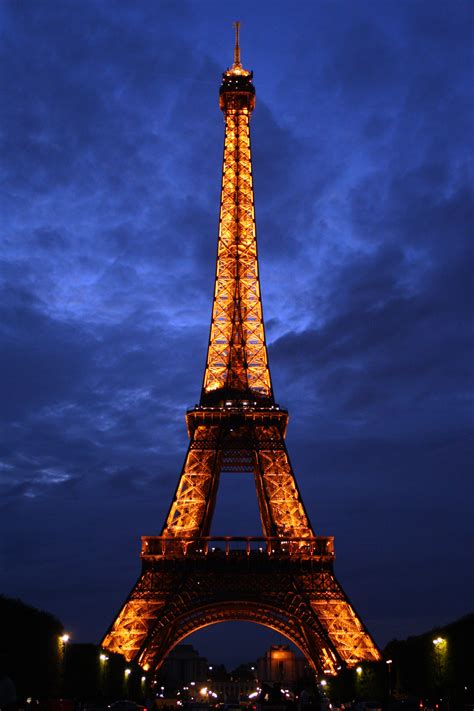 File:MG-Paris-Eiffel Tower 3.jpg - Wikimedia Commons