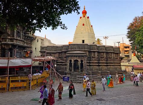 Six iconic Hindu temples to visit around Pune!