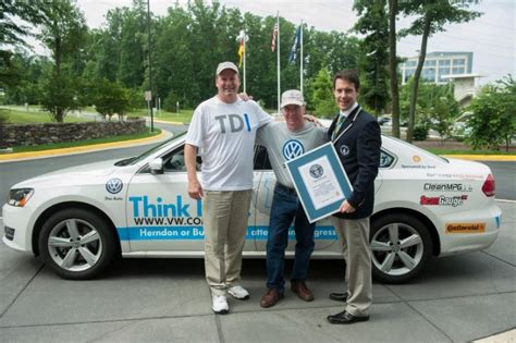 Volkswagen Passat TDI Sets 78 MPG World Record for Fuel Economy - autoevolution