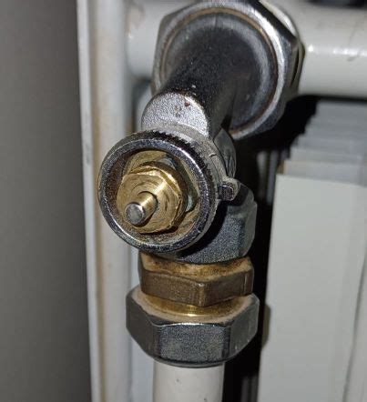 Radiator valve will not close - Home Improvement Stack Exchange