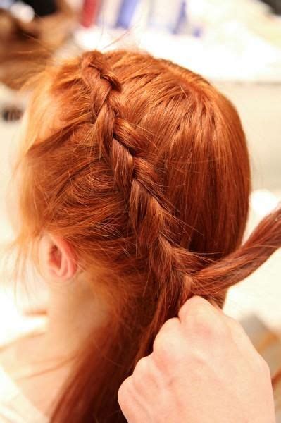 3 Perfect Hairstyles For A Windy City Winter | Hair styles, Hair makeup ...