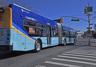 New MTA Articulated Electric Bus Comes to M60 | On Jan. 29, … | Flickr