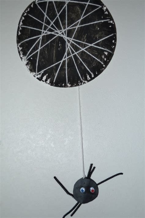 The Active Toddler: Easy Spider Web Craft