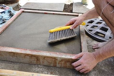 DIY Concrete Pavers - make molds out of 2x4s and plywood with inside measurements of ...