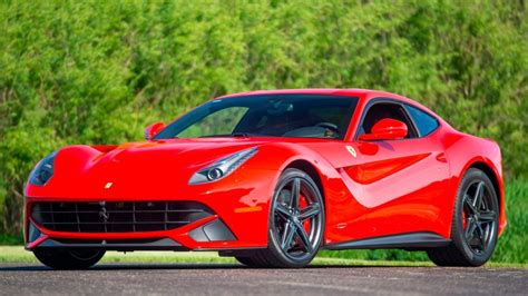 Ferrari F12 Berlinetta - Above the Rest